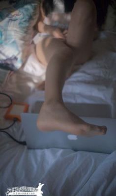 身体丰满雪白的寡妇