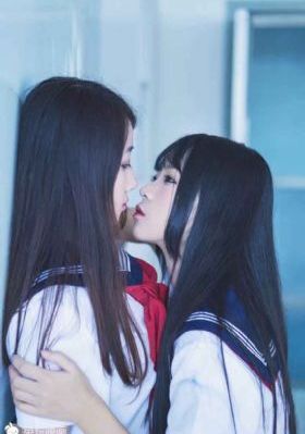 两个年轻护士hd